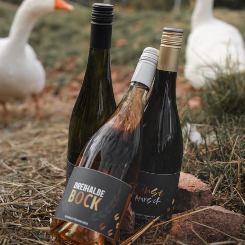 Weingutpanscher Weine im Ziegenstall